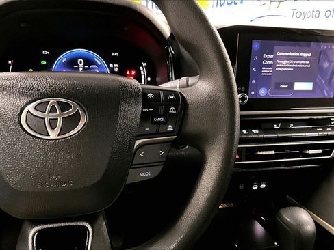 Used 2025 Toyota Camry LE FWD image 23