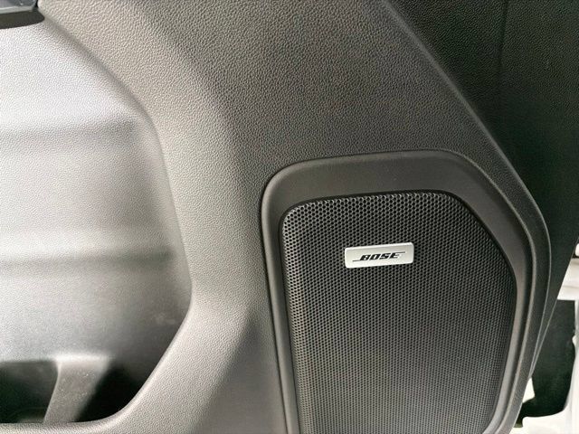 Used 2020 Chevrolet Silverado 1500 High Country w/ Technology Package AWD/4WD image 30