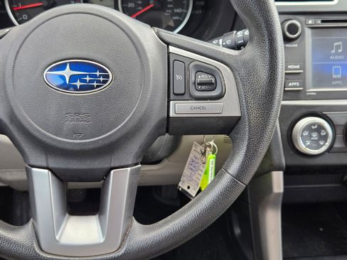 Used 2018 Subaru Forester 2.5i AWD/4WD image 16