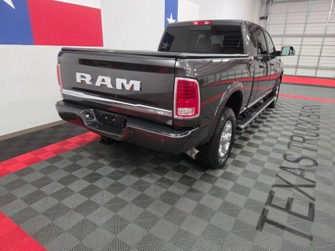 Used 2017 RAM 3500 Laramie Longhorn image 19