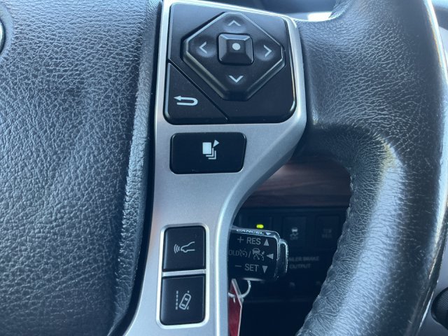 Used 2018 Toyota Tundra Limited w/ Limited Premium Package AWD/4WD image 18