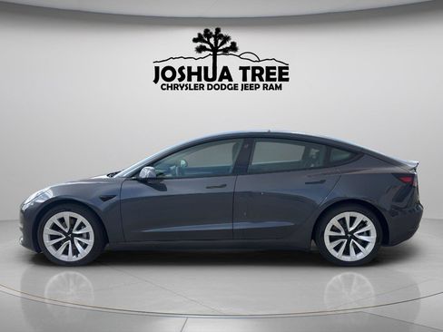 Used 2022 Tesla Model 3 RWD image 4