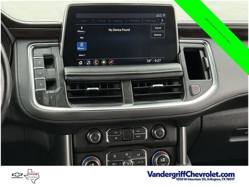 Used 2021 Chevrolet Suburban Z71 w/ Z71 Signature Package AWD/4WD image 15