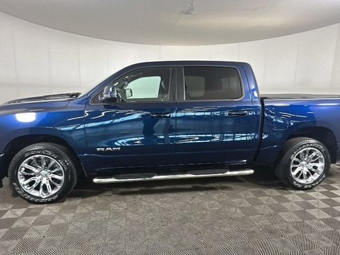Used 2024 RAM 1500 Laramie AWD/4WD image 7