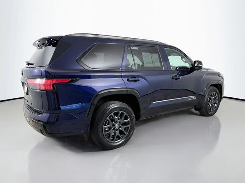 Certified 2025 Toyota Sequoia Platinum AWD/4WD image 8