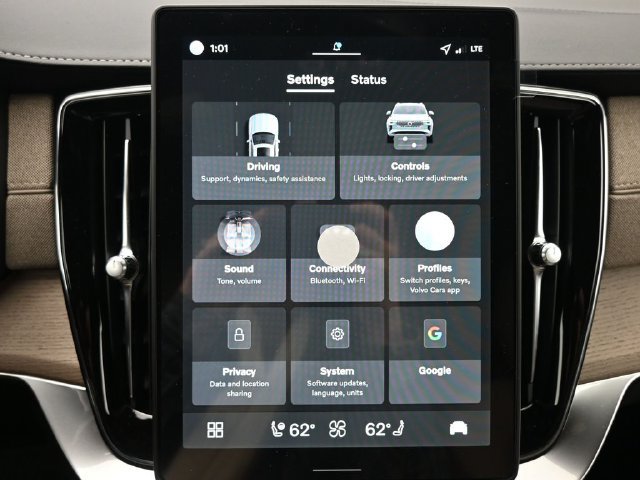 New 2026 Volvo XC90 B6 Plus w/ Protection Package Premier AWD/4WD image 20