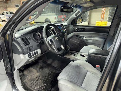 Used 2012 Toyota Tacoma 4x4 Double Cab w/ TRD Sport Pkg image 28