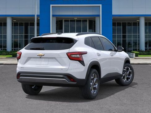 New 2026 Chevrolet Trax LT FWD image 4