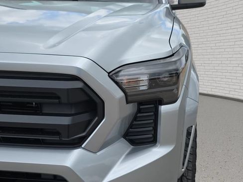 New 2026 Toyota Tacoma SR5 AWD/4WD image 30