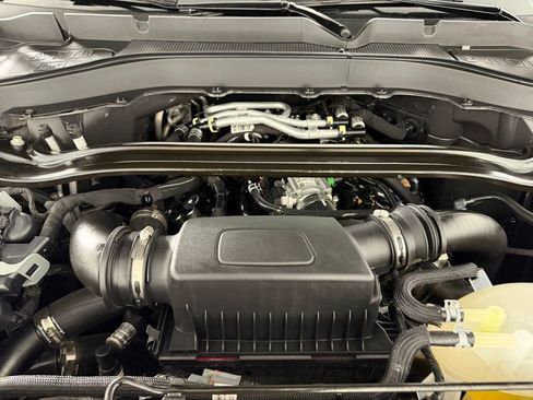 Used 2025 Ford Explorer Platinum w/ Ultimate Package image 36