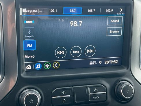 Used 2022 Chevrolet Silverado 3500 LT w/ Z71 Off-Road Package image 17