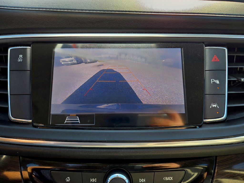 Used 2020 Buick Enclave Premium w/ Sun and Sites Package FWD image 36