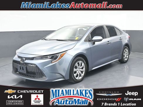 Used 2021 Toyota Corolla LE image 1