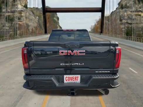New 2026 GMC Sierra 2500 Denali w/ Denali Reserve Package AWD/4WD image 9