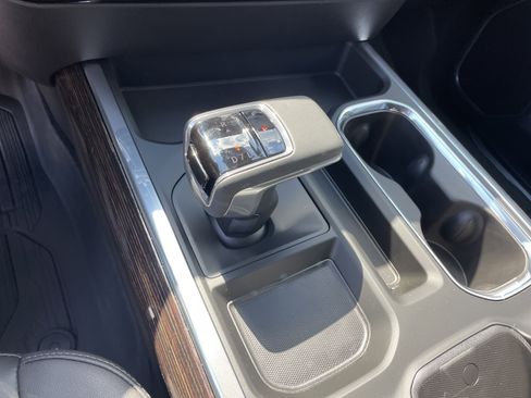 New 2026 GMC Sierra 1500 Elevation w/ Elevation Premium Package image 24