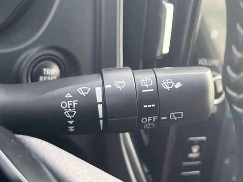 Used 2025 Subaru Forester Premium image 21