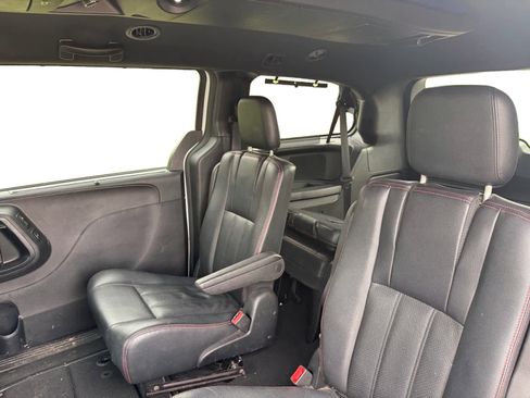 Used 2016 Dodge Grand Caravan R/T w/ Driver Convenience Group image 13