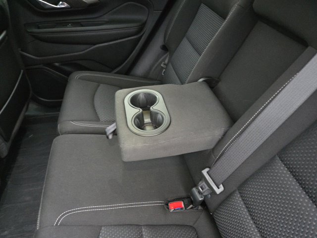 Used 2024 GMC Terrain SLE w/ Driver Convenience Package AWD/4WD image 44