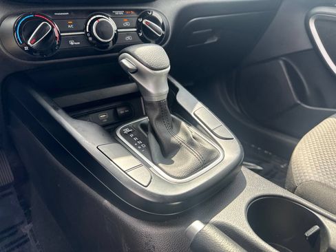 Used 2023 Kia Soul LX FWD image 23