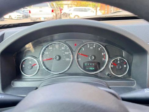 Used 2012 Jeep Liberty Sport AWD/4WD image 15