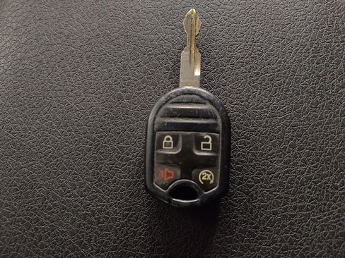 Used 2014 Ford F150 FX4 w/ Equipment Group 402A Luxury image 32