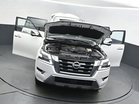 Used 2024 Nissan Armada Platinum w/ Captain's Chairs Package image 54