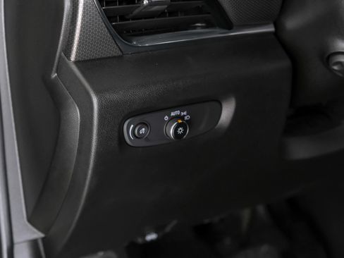 Used 2022 Chevrolet Traverse Premier w/ Redline Edition FWD image 35