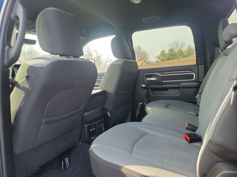 Used 2024 RAM 2500 Big Horn w/ Level 2 Equipment Group image 18