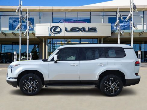 Certified 2025 Lexus GX 550 image 3