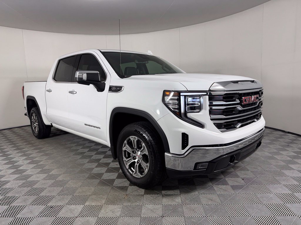 Used 2025 GMC Sierra 1500 SLT RWD image 4