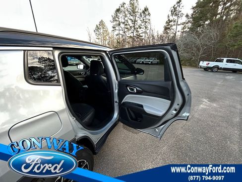 Used 2024 Jeep Compass Limited image 20