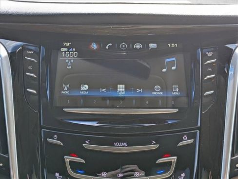 Used 2020 Cadillac Escalade ESV Premium Luxury image 12