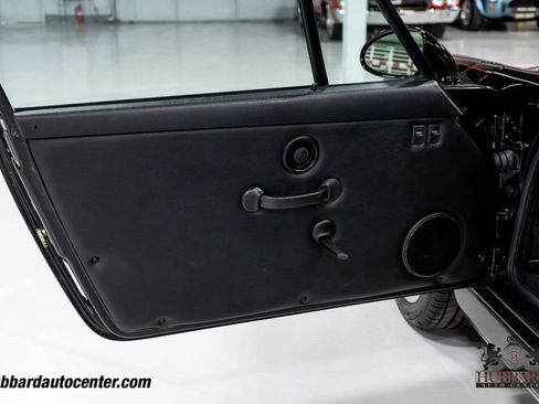 Used 1993 Porsche 911 RS America image 16