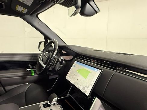 New 2025 Land Rover Range Rover Long Wheelbase SE image 30