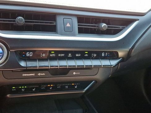 Used 2019 Lexus UX 250h w/ Premium Package AWD/4WD image 30