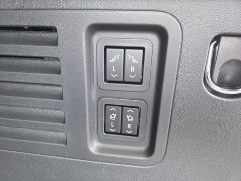 New 2026 Chevrolet Traverse RS w/ LPO, Floor Liner Package image 20