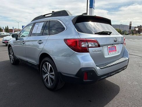 Used 2018 Subaru Outback 2.5i Limited AWD/4WD image 5