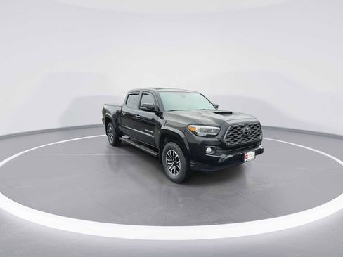 Certified 2021 Toyota Tacoma TRD Sport image 2