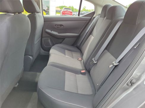 Used 2024 Nissan Sentra SV FWD image 13