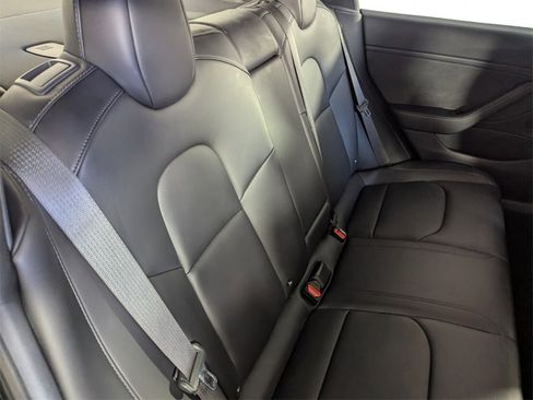 Used 2018 Tesla Model 3 Long Range image 30