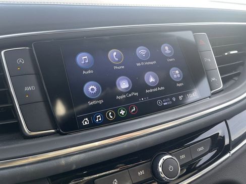 Used 2023 Buick Enclave Essence image 14