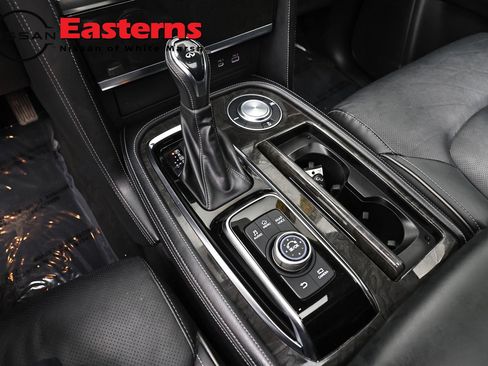 Used 2024 INFINITI QX80 Luxe RWD image 13