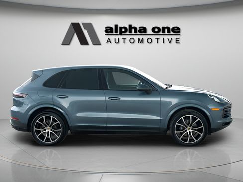 Used 2019 Porsche Cayenne AWD/4WD image 6