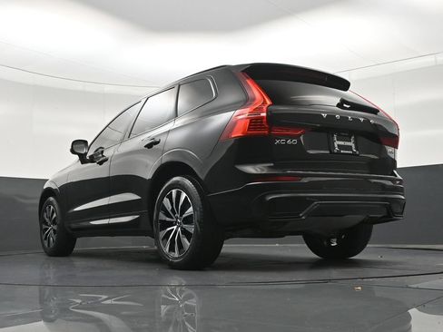 Certified 2024 Volvo XC60 B5 Core w/ Protection Package Premier AWD/4WD image 30