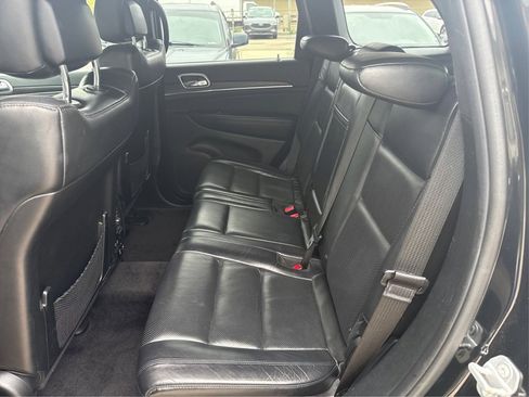 Used 2018 Jeep Grand Cherokee Limited w/ Luxury Group II AWD/4WD image 12