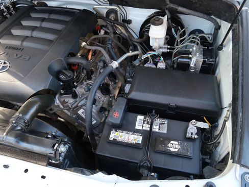 Used 2013 Toyota Sequoia Limited image 34