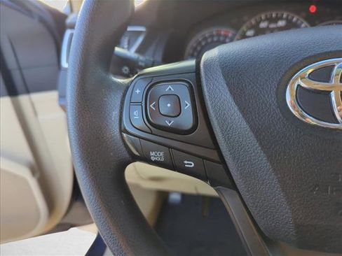 Used 2015 Toyota Camry LE image 13