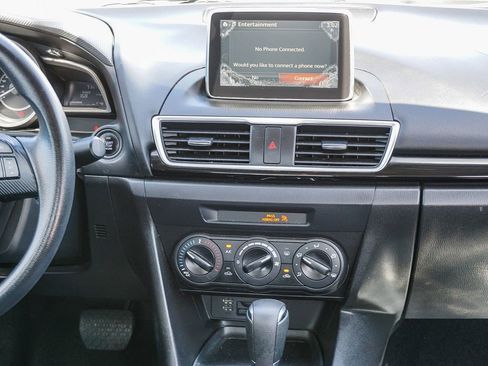 Used 2016 MAZDA MAZDA3 i Sport FWD image 15