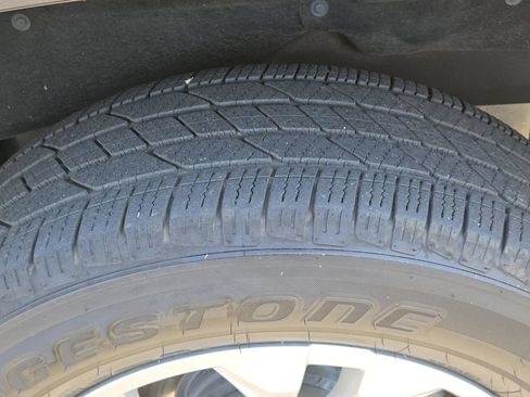 Used 2024 Chevrolet Silverado 1500 LTZ AWD/4WD image 41