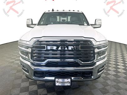 New 2025 RAM 3500 Limited w/ Towing Technology Group